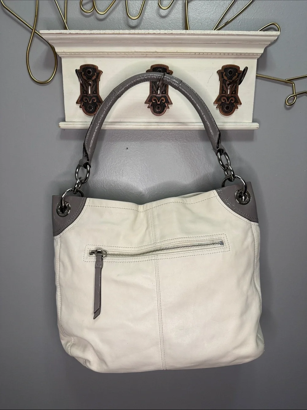 Coach Penelope leather hobo shoulder bag in ivory and gray. - Picture 3 of 9